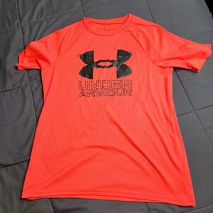 💐 Under Armor Orange Athletic T-Shirt